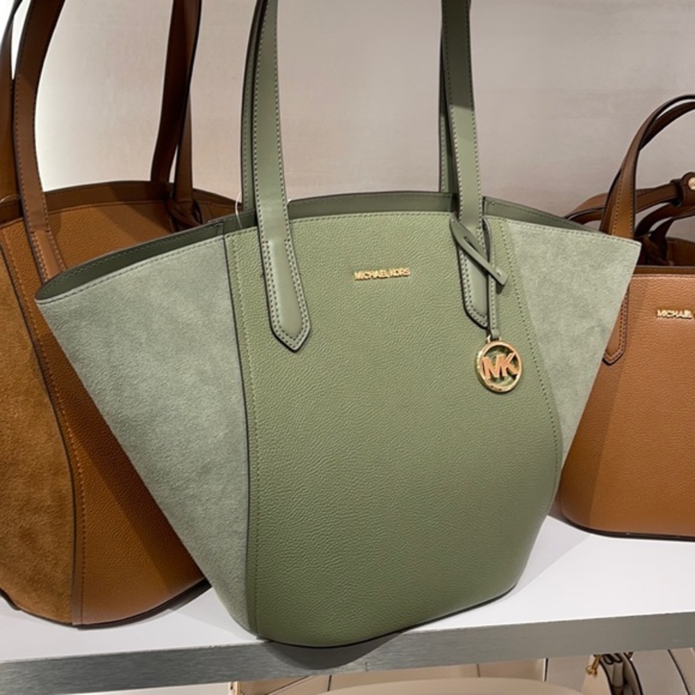 Michael Kors Portia Large Tote Leather